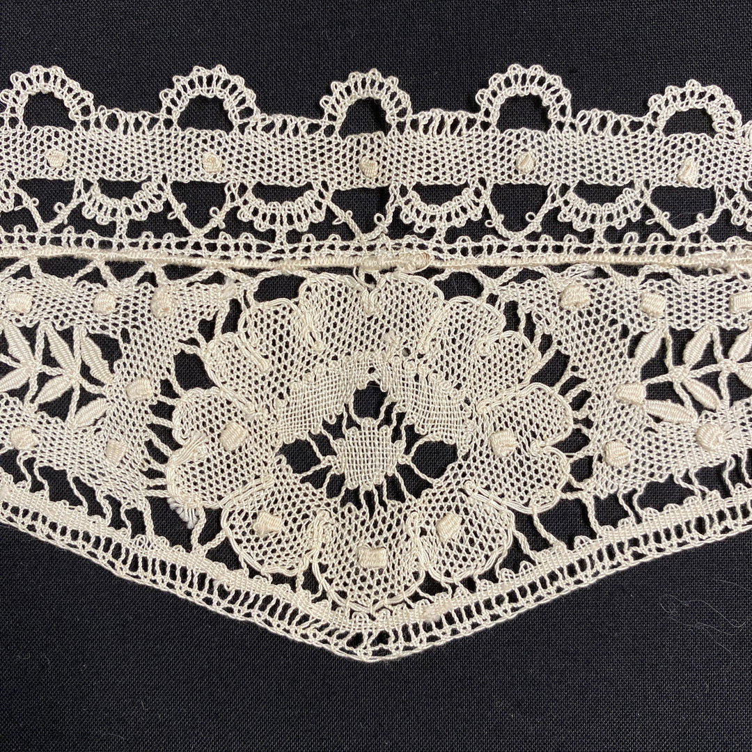 Antique 18th Century Bobbin Lace Sash