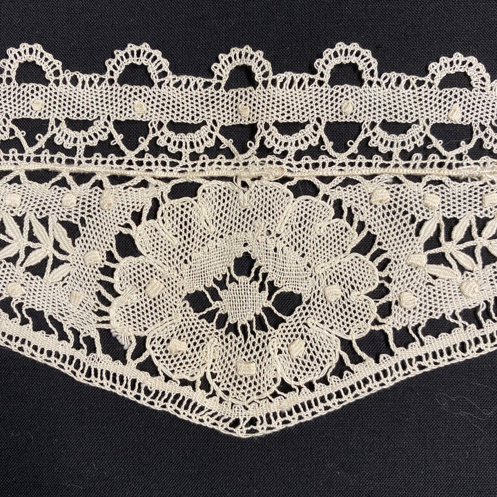 Antique 18th Century Bobbin Lace Sash